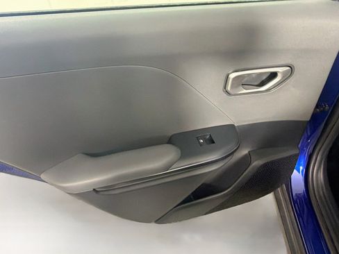 Used 2025 Kia K4 FWD image 24