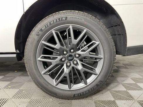 New 2027 Ford Expedition Max Platinum w/ Stealth Appearance Package RWD image 10