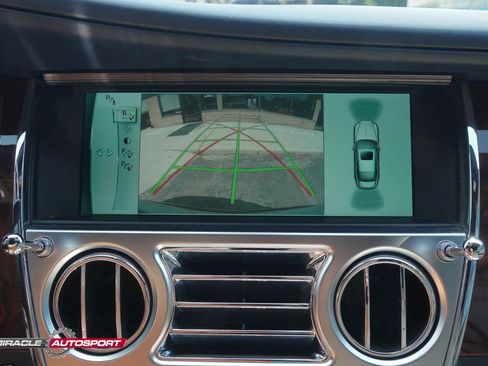 Used 2015 Rolls-Royce Wraith RWD image 37