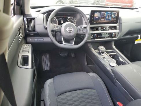 New 2026 Nissan Pathfinder S image 14