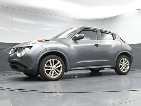 Used 2015 Nissan Juke SV image 22