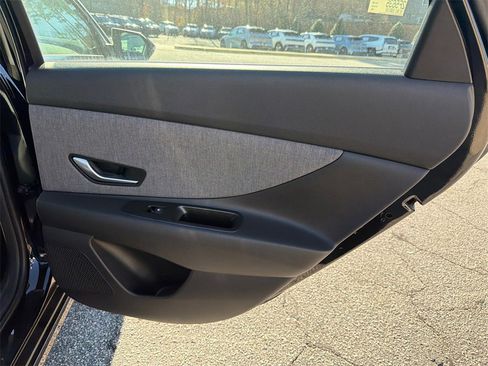 New 2026 Hyundai Elantra Limited image 16