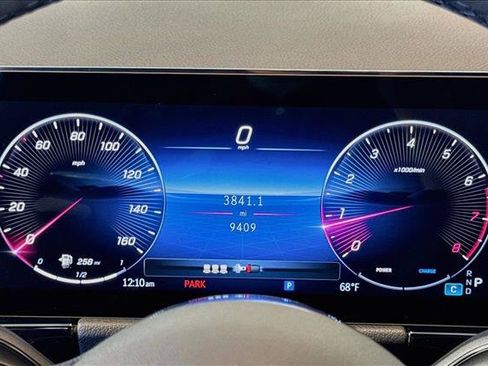Used 2026 Mercedes-Benz GLA 250 4MATIC image 12