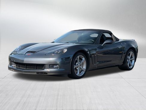 Used 2012 Chevrolet Corvette Grand Sport w/ 2LT Preferred Equipment Group RWD image 3