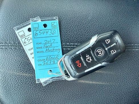 Used 2017 Ford Mustang Coupe RWD image 24