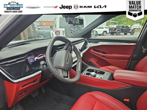 Used 2024 Jeep Wagoneer Launch Edition AWD/4WD image 13