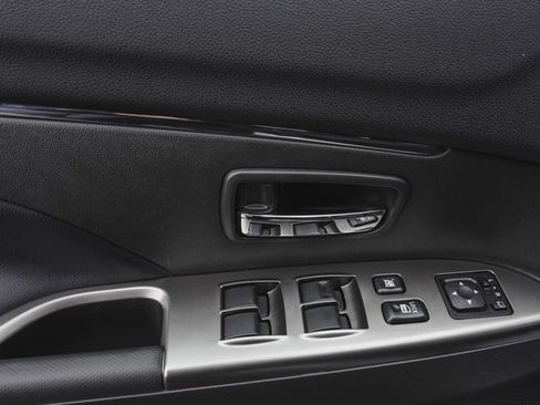 New 2026 Mitsubishi Outlander Sport SEL AWD/4WD image 10