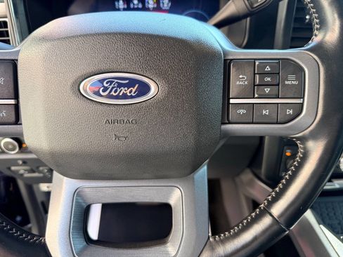 Used 2023 Ford F250 Lariat w/ Sport Appearance Package image 28