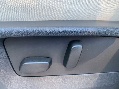 Used 2023 Buick Envision Avenir image 20