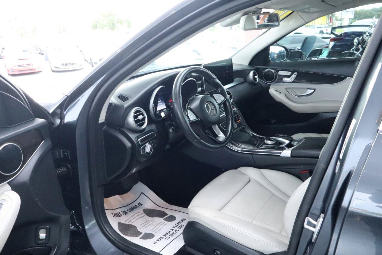 Used 2016 Mercedes-Benz C 300 4MATIC Sedan image 14