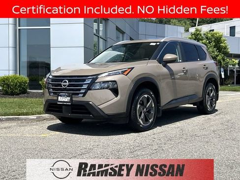 Certified 2024 Nissan Rogue SV w/ SV Premium Package AWD/4WD image 1