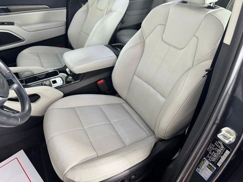 Used 2022 Kia Telluride EX w/ EX Premium Package image 35