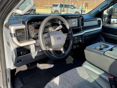 Certified 2024 Ford F250 XLT image 13