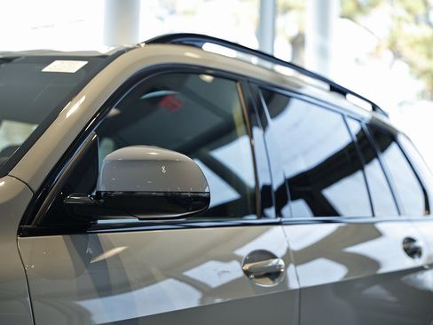 New 2026 BMW X7 xDrive40i w/ M Sport Package image 12