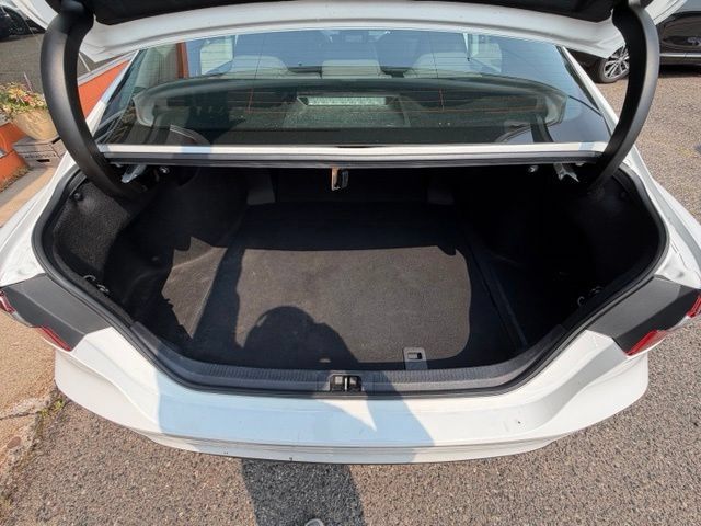 Used 2021 Toyota Camry LE FWD image 25
