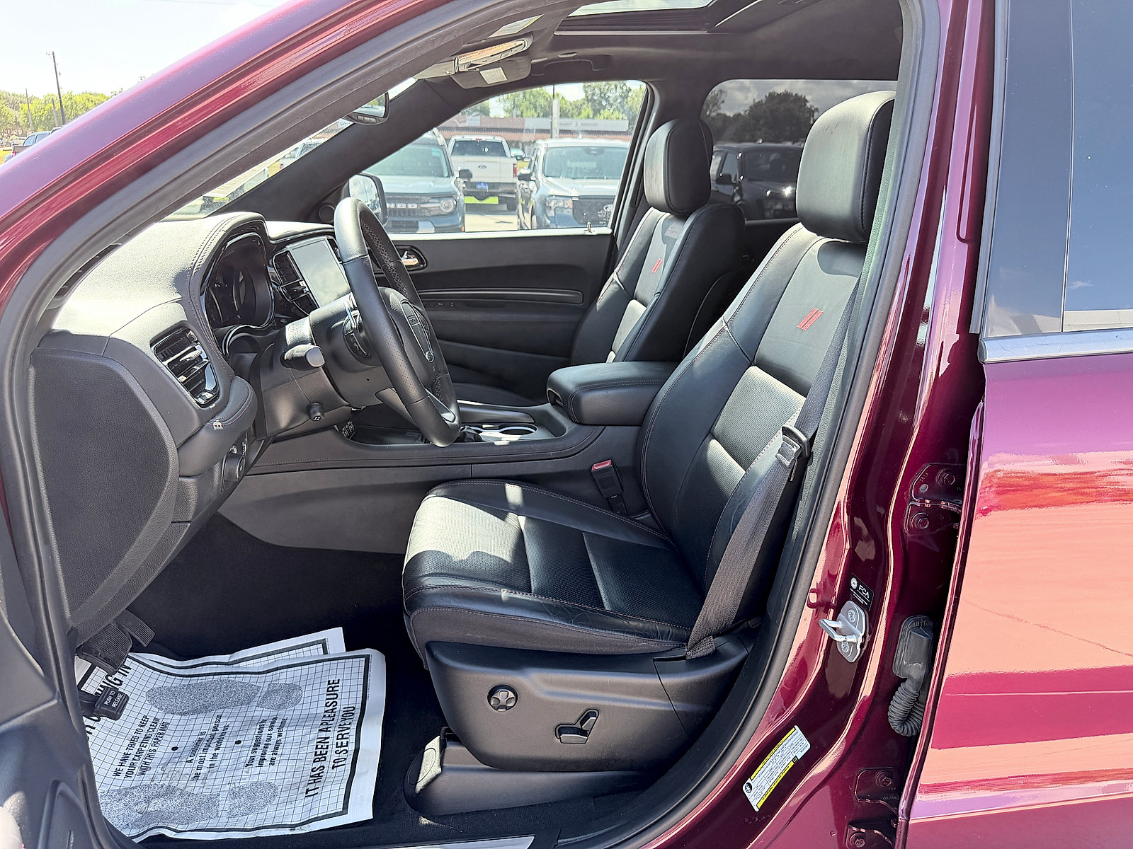 Used 2022 Dodge Durango R/T w/ Tow 'N Go Package AWD/4WD image 27