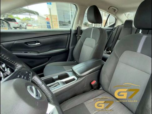 Used 2022 Nissan Sentra SV FWD image 10
