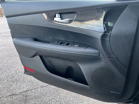 Used 2023 Kia Forte GT-Line w/ GT-Line Premium Package image 22