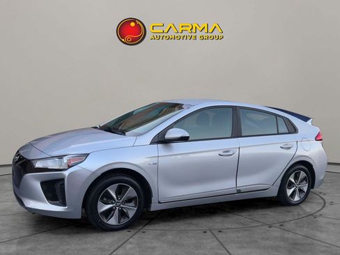 Used 2019 Hyundai Ioniq Hatchback 4D image 2