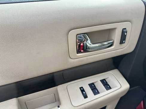Used 2013 Ford Flex SEL w/ Trailer Tow Pkg Class III image 16