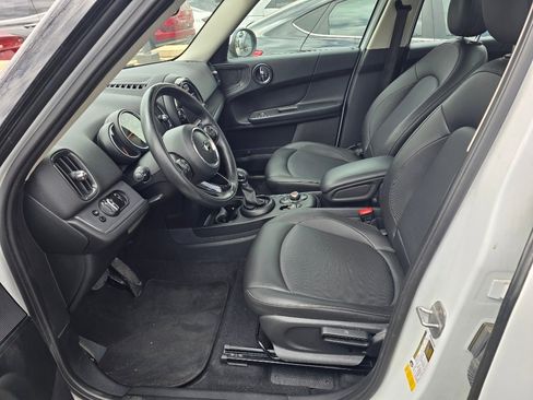 Used 2019 MINI Cooper Countryman w/ Storage Package FWD image 9