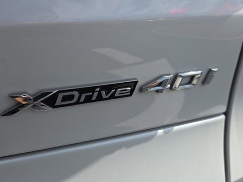 Used 2021 BMW X5 xDrive40i w/ M Sport Package image 19