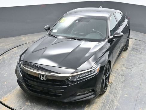 Used 2018 Honda Accord Sport image 16