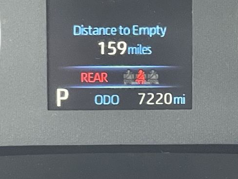 Used 2025 Toyota Corolla LE image 21