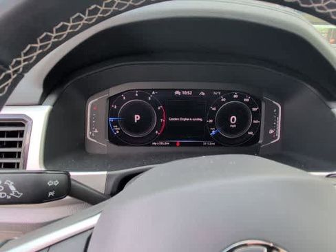 Used 2023 Volkswagen Atlas SE w/ Black Wheel Package image 13