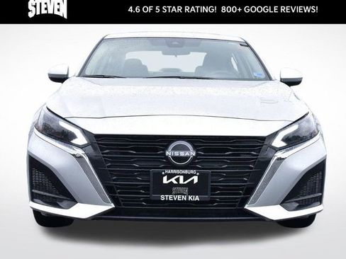 Used 2025 Nissan Altima 2.5 SV w/ SV Premium Package AWD/4WD image 7