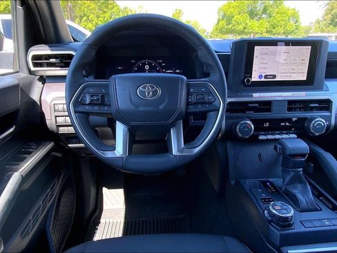 Used 2026 Toyota Tacoma TRD Off-Road AWD/4WD image 6
