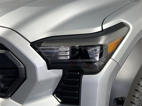 New 2025 Toyota Tacoma TRD Off-Road image 8
