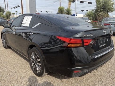 Certified 2023 Nissan Altima 2.5 SV image 5