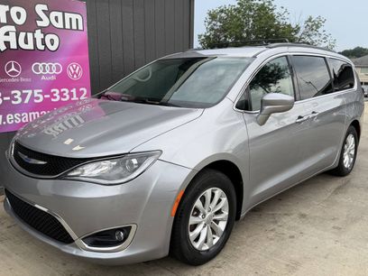 Used 2019 Chrysler Pacifica Touring Plus