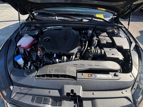 Used 2025 Kia K5 LXS image 33