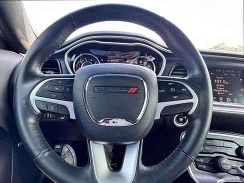 Used 2015 Dodge Challenger SXT Plus image 10