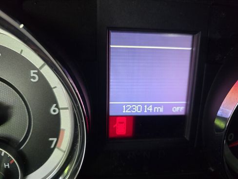 Used 2019 Dodge Grand Caravan GT FWD image 23