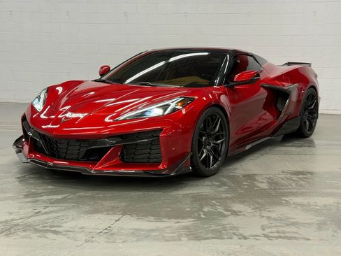 Used 2023 Chevrolet Corvette Z06 w/ Stealth Interior Trim Package image 2
