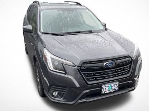 Used 2024 Subaru Forester Premium image 1