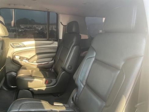 Used 2018 GMC Yukon XL SLT w/ Premium Edition image 18