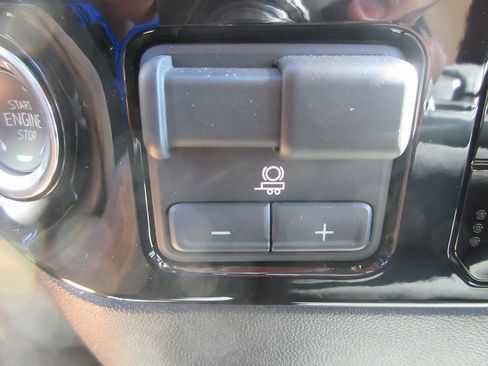 New 2026 GMC Sierra 3500 SLE w/ SLE Value Package image 22