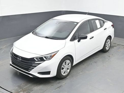 Used 2023 Nissan Versa S FWD image 33