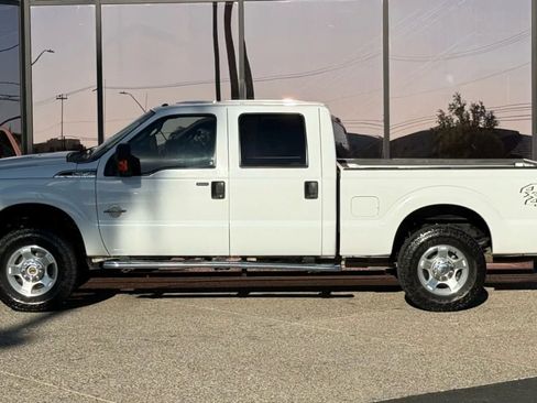 Used 2016 Ford F250 XLT w/ XLT Value Package image 4
