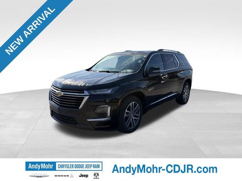 Used 2023 Chevrolet Traverse High Country w/ LPO, Floor Liner Package AWD/4WD image 3