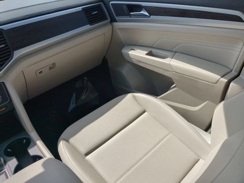 Certified 2023 Volkswagen Atlas SE FWD image 15