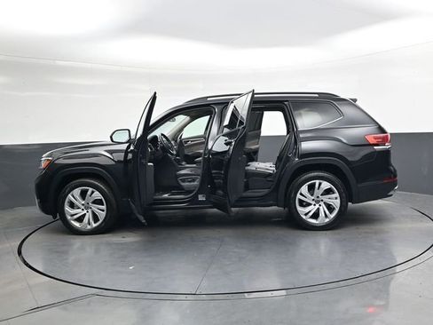 Used 2021 Volkswagen Atlas SE image 41