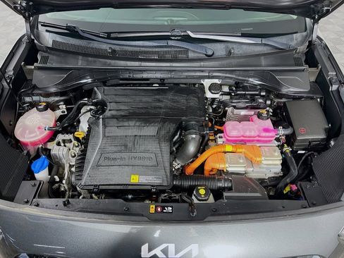 Used 2022 Kia Niro LXS image 27