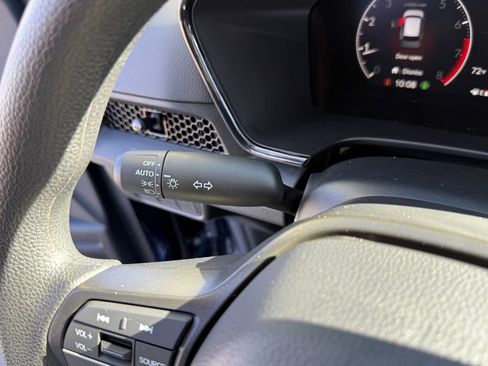 Certified 2025 Honda CR-V EX image 27