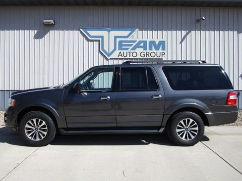 Used 2017 Ford Expedition EL XLT w/ Equipment Group 202A image 4