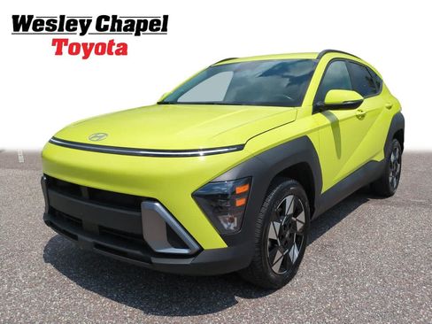 Used 2025 Hyundai Kona SEL AWD/4WD image 1